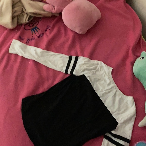 A black and white justice kids shirt - Picture 6 of 6